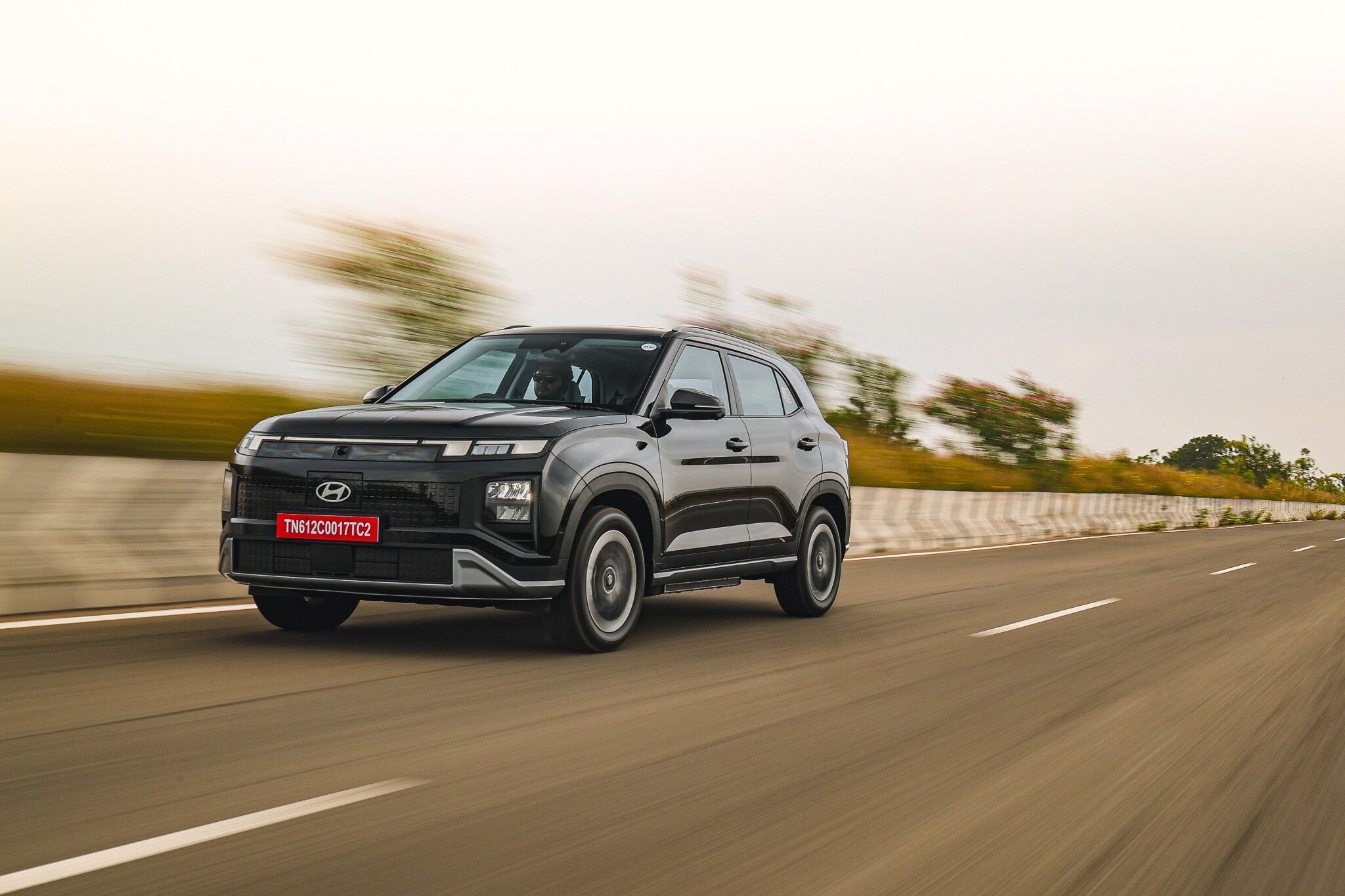 Hyundai Creta 2025 launch update India, 2025 Hyundai Creta Electric range, New Creta 2025 features list, Hyundai Creta 2025 ADAS features, Creta Electric V2L 2025, 2025 Creta dual 10.25 inch display, Hyundai Creta 2025 on road price India, Creta facelift 2025 engine options, Hyundai Creta 2025 petrol mileage, Creta 2025 diesel vs petrol variants, Hyundai Creta EV charging time India, 2025 Creta range with 51.4 kWh battery, Hyundai Creta 2025 infotainment system, Creta 2025 safety features and airbags, Hyundai Creta 2025 vs Kia Seltos 2025